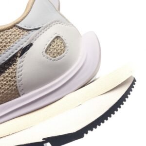 【AT1519】ナイキ Sacai x Nike vaporWaffle バンドル3.0ランウェイヘビーデューティー コラボレーションシューズは、PegasusとVaporFlyのデザイン要素によって共同構築されます。男性と女性の靴。