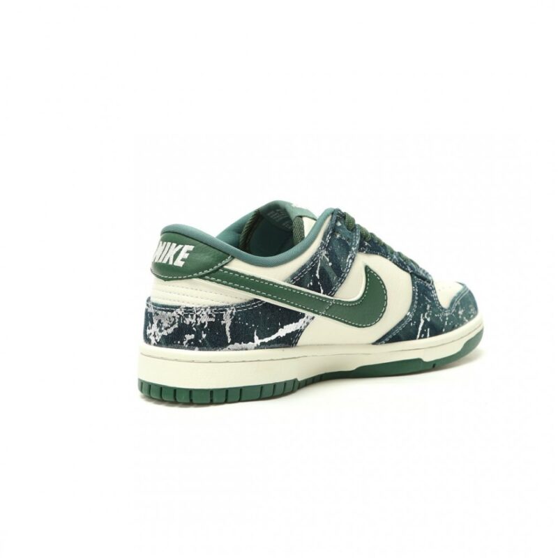 【AT15205】NIKE Dunk x BAPE スニーカー - ストリートファッションで差別化を図る | Bape x Nike