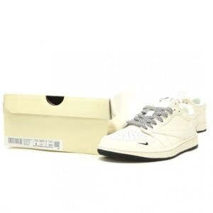 【AT15207】ナイキ × トラヴィス・スコット Air Jordan 1 Low スニーカー - ストリートファッションとバスケットボールカルチャーの融合 | Travis Scott x Nike