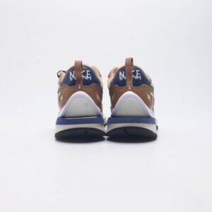 【AT1521】Sacai x Nike vaporWaffle ナイキとSacaiのコラボレーションによるVaporWaffle 3.0は、男女兼用のスポーツシューズで、ハーフサイズも展開しています。