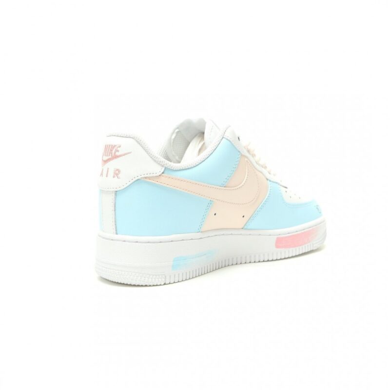 【AT15240】Nike Air Force 1低ッスカイブルーとホワイトグラフィティデザインシューズ | AF1