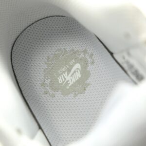 【AT15240】Nike Air Force 1低ッスカイブルーとホワイトグラフィティデザインシューズ | AF1