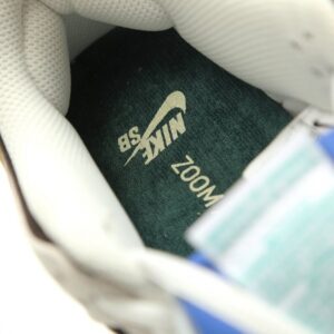 【AT15243】トラビス・スコット x ナイキ SB ダンク ロー: ストリートファッションとスポーツ美学の究極融合 | Nike x Travis Scott