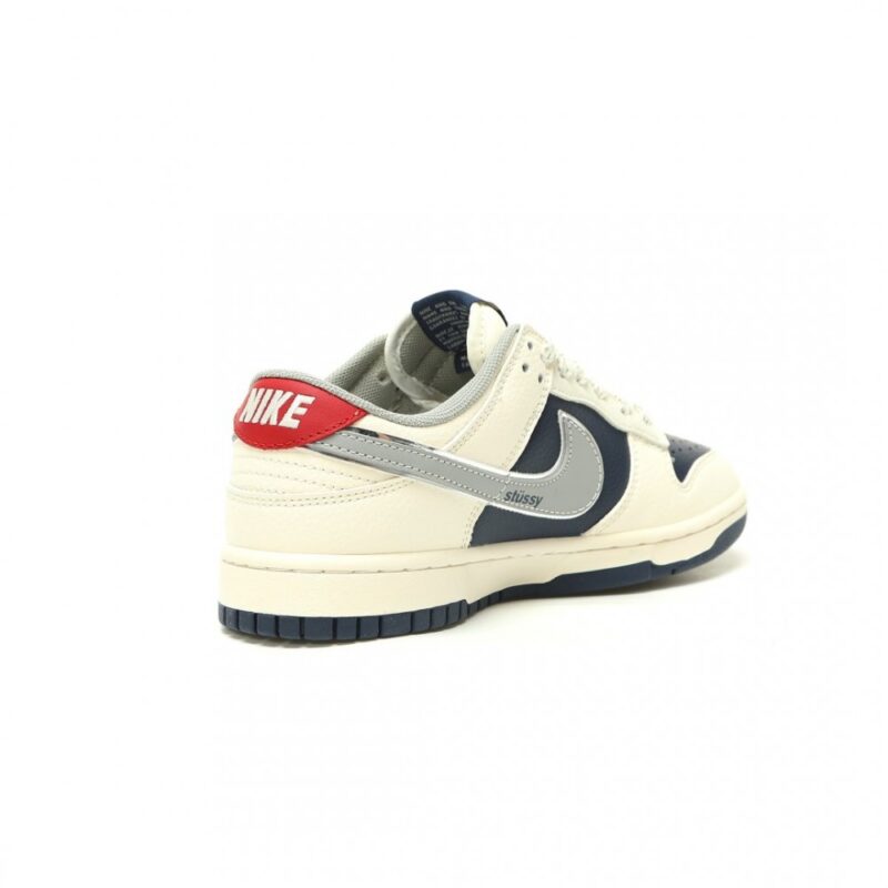 【AT15245】ナイキ×ステューシー コラボ SB ダンク ローカットスニーカー | Stussy x Nike