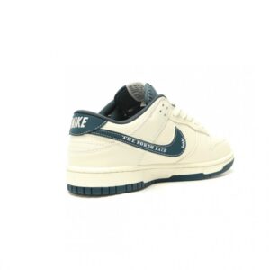 【AT15247】Nike SB Dunk Low x The North Faceコラボスニーカー：ストリートスケート＆アウトドア探検の完璧な融合 | The North Face x Nike