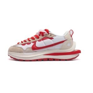 【AT1526】Sacai x Nike vaporWaffle ナイキとサカイのコラボレーションによるVaporWaffle 3.0、ランウェイでの大型タイアップモデルスポーツシューズ