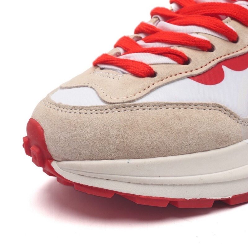 【AT1526】Sacai x Nike vaporWaffle ナイキとサカイのコラボレーションによるVaporWaffle 3.0、ランウェイでの大型タイアップモデルスポーツシューズ