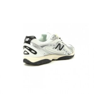 【AT15270】New Balance 204Lシリーズ ローカット レトロランニングシューズ | New Balance