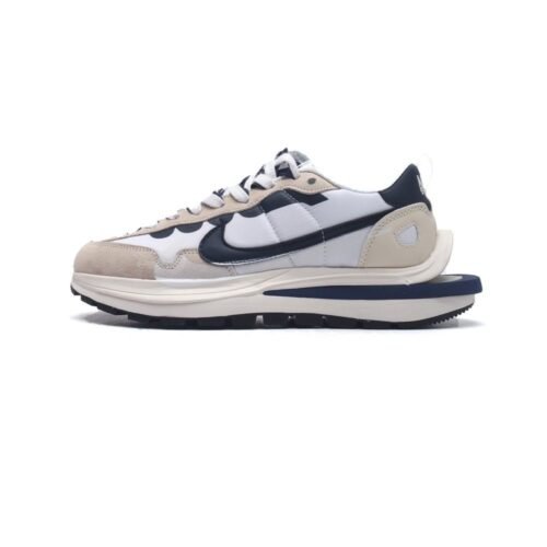 【AT1528】Sacai x Nike vaporWaffle ナイキのサカイとのコラボレーションで、ヴェイパーウォッフルの最新3.0バージョンが登場！ランウェイで一大センセーションを巻き起こす重要なコラボレーションスニーカーです。