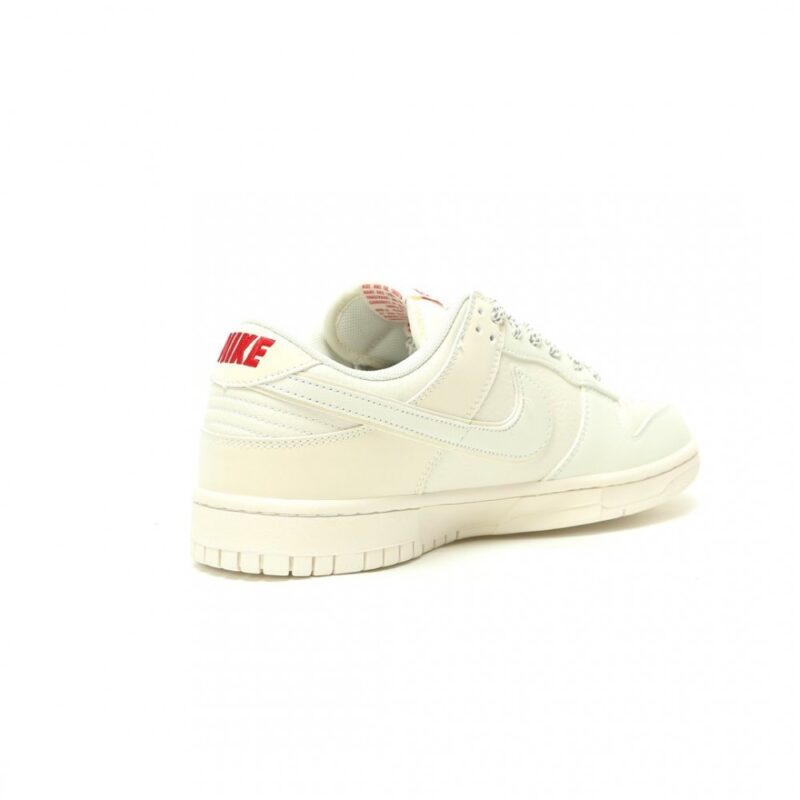 【AT15290】シュプリーム x ナイキ SB ダンク ロー スニーカー | Supreme Nike