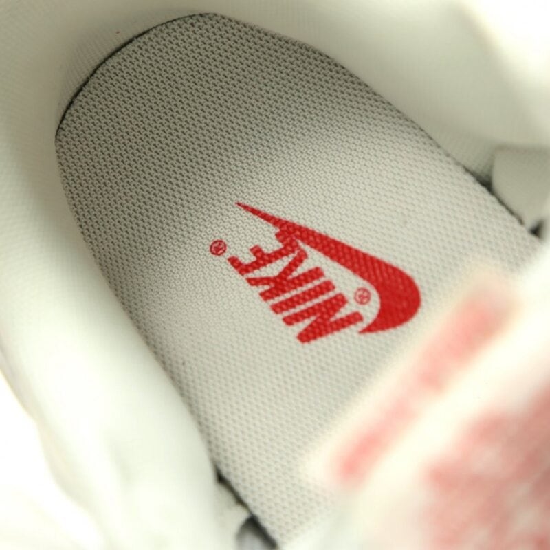 【AT15290】シュプリーム x ナイキ SB ダンク ロー スニーカー | Supreme Nike