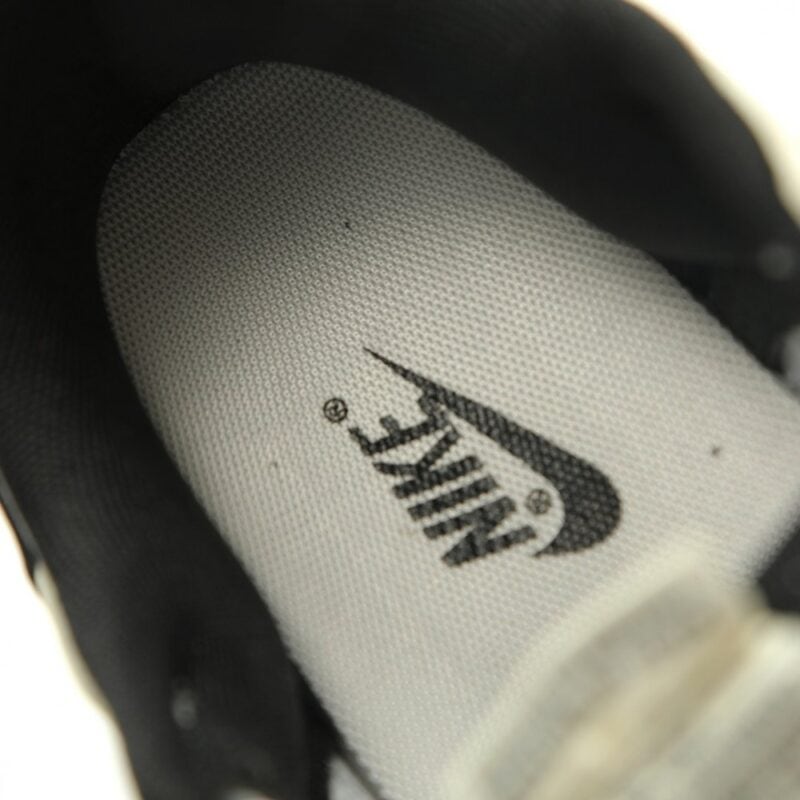 【AT15291】Nike x Stone IslandコラボSB Dunk Lowのスニーカー - スポーツとファッションの融合 | Dunk