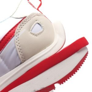 【AT1530】Sacai x Nike vaporWaffle ナイキとサカイのコラボレーション、VaporWaffle 3.0のランウェイヘビーウェイトスペシャルモデルスポーツシューズ
