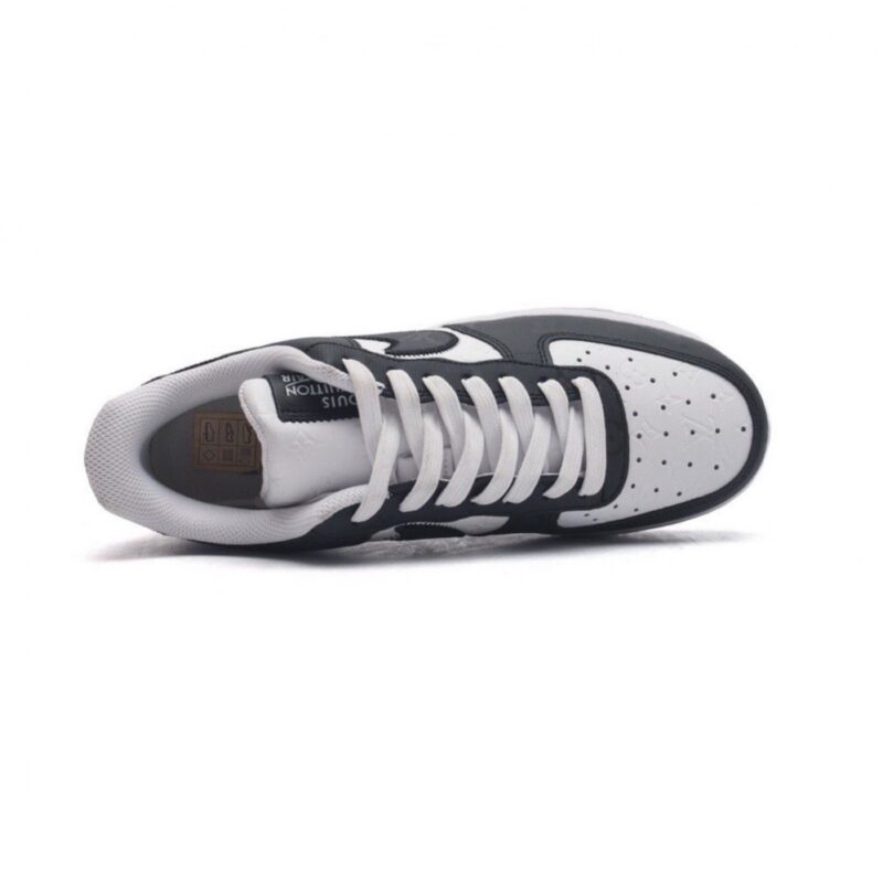 【AT1537】Louis Vuitton x Nike Air Force 1 Low ルイヴィトン×ナイキ エアフォース１ロー。 ハイカット スニーカーは、カジュアルでスポーティーな厚底に高める 当サイトの価格に変更がある場合がございます。