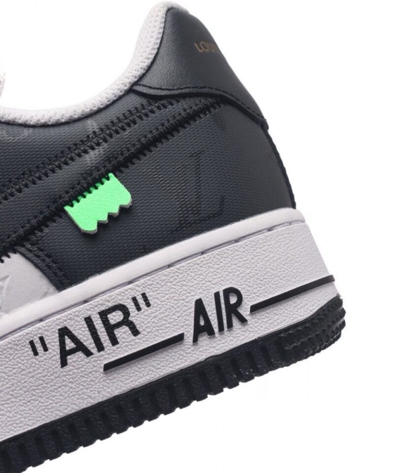 【AT1537】Louis Vuitton x Nike Air Force 1 Low ルイヴィトン×ナイキ エアフォース１ロー。 ハイカット スニーカーは、カジュアルでスポーティーな厚底に高める 当サイトの価格に変更がある場合がございます。