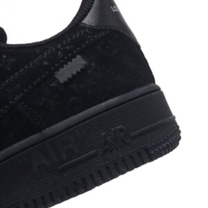 【AT1539】Louis Vuitton x Nike Air Force 1 Low ルイ・ヴィトン×ナイキ エアフォース1ローは、万能でカジュアルなスポーツスニーカーです。