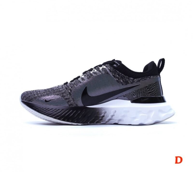 【AT1541】Nike REACT INFINITY RUN FK 3の新しいカラーバリエーション（全9種類）は、ランニング目標を達成するのに役立つ、テスト済みのランニングシューズです。