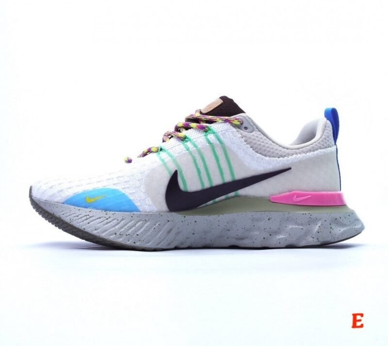 【AT1541】Nike REACT INFINITY RUN FK 3の新しいカラーバリエーション（全9種類）は、ランニング目標を達成するのに役立つ、テスト済みのランニングシューズです。