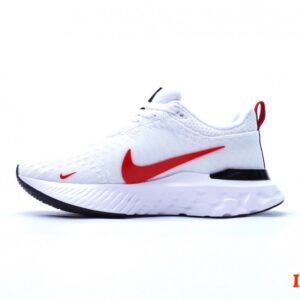 【AT1541】Nike REACT INFINITY RUN FK 3の新しいカラーバリエーション（全9種類）は、ランニング目標を達成するのに役立つ、テスト済みのランニングシューズです。