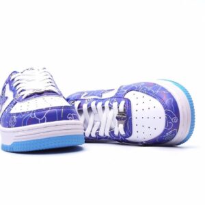 【AT1542】A Bathing Ape（ア ベイシング エイプ）/ BAPE（ベイプ）のメンズ・レディースのスポーツシューズは、復古的なスニーカーで、アップグレードされたオリジナルの足型やデータに基づいて開発されています。超柔らかいレザー素材のアッパーを採用し、全足にエアソールクッションを内蔵しています
