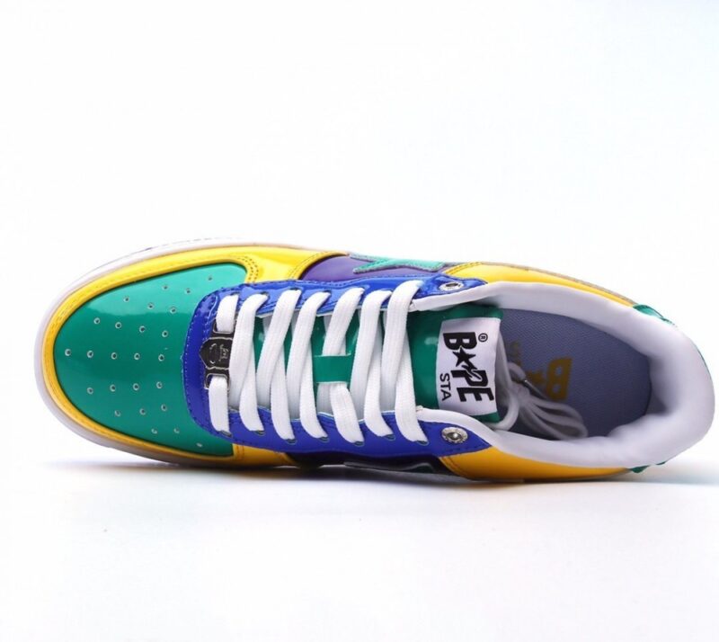 【AT1545】A Bathing Ape / アーペの男女のスポーツシューズのクラシックスニーカーは、元の楦をアップデートし、柔らかいレザーアッパー素材を採用し、全足エアソールエアクッションを内蔵しています。