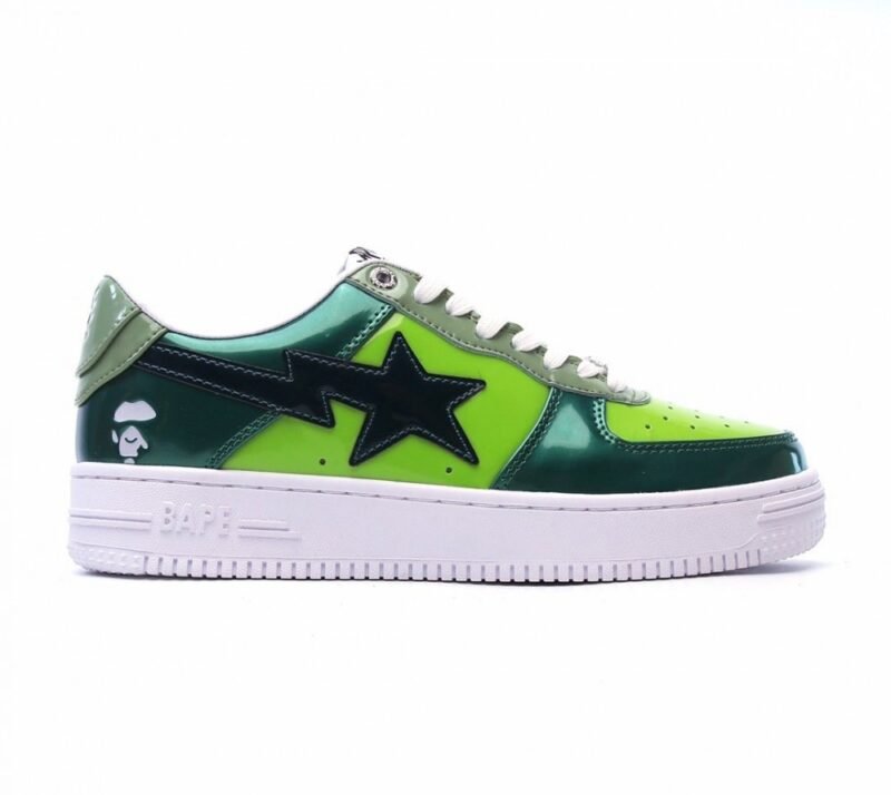 【AT1551】A Bathing Ape/ア・ベイシング・エイプ メンズ・レディース スポーツシューズ レトロスニーカー。アップグレードされたオリジナル木型のデータ開発、超柔らかい革＋生地素材を採用し、インソールにはフルパームair soleエアクッションを内蔵。