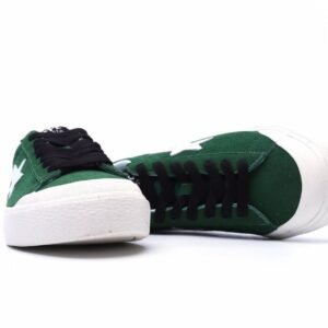 【AT1557】これはA Bathing Ape/安逸猿のメンズ・レディース・スポーツシューズ、レトロなスニーカーです。アップグレードされたオリジナルラスト、オリジナル紙型データ開発を採用しており、超柔らかいレザーアッパー素材を使用しています。全足air soleエアクッションが内蔵されております。
