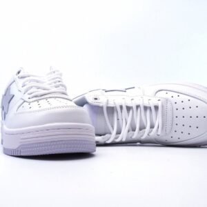 【AT1561】A Bathing Ape/アイエープ 男女スポーツシューズ レトロスニーカー。オリジナルの楦や型紙をアップグレードし、超柔らかいレザー素材を使用しています。フルレングスのair soleエアソールが内蔵されています。
