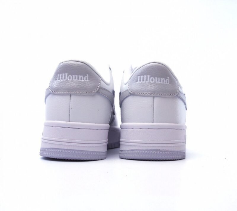 【AT1561】A Bathing Ape/アイエープ 男女スポーツシューズ レトロスニーカー。オリジナルの楦や型紙をアップグレードし、超柔らかいレザー素材を使用しています。フルレングスのair soleエアソールが内蔵されています。