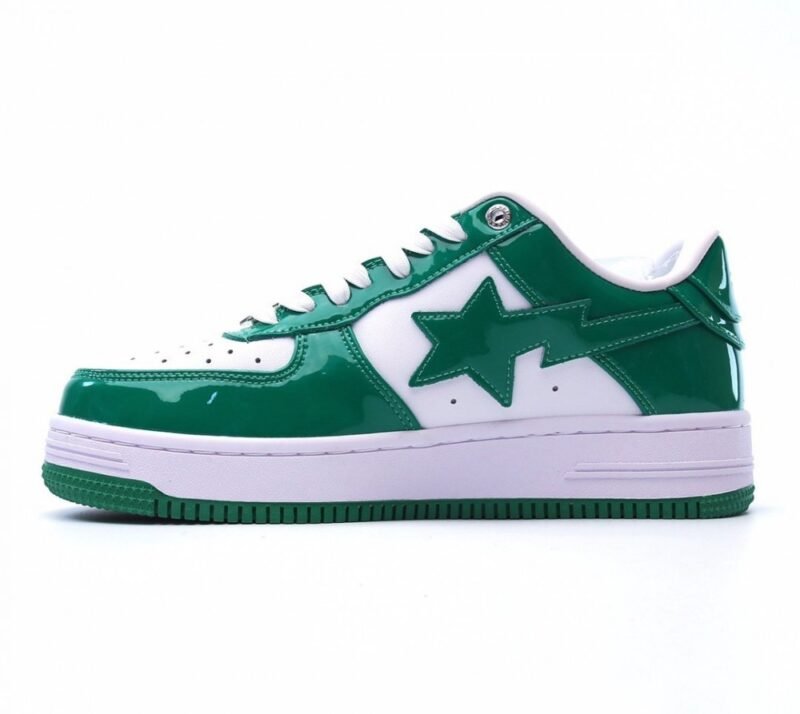 【AT1563】A Bathing Ape/アベイシングエイプ メンズレディーススポーツシューズレトロボードシューズ。オリジナルの最終版データ開発、超ソフトレザー素材を使用し、フルソールエアソールクッションを内蔵しています。