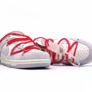 【AT1578】Off-White™ x Nike SB Dunk Low Lot 再度、VIRGIL ABLOHデザイナーの独立ブランドOff-White™とNikeのコラボレーションによるSB Dunk Low Lot"The 33/50"スラムダンクシリーズのローカットクラシックで合わせやすいカジュアルスポーツシューズ