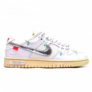 【AT1579】Off-White™ x Nike SB Dunk 再び、VIRGIL ABLOHデザイナーの独立ブランドOff-White™とNikeのコラボレーション、SB Dunk Low Lot"The 33/50"ダンクシリーズのローカットクラシックで万能なカジュアルスポーツシューズです。
