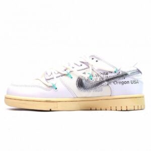 【AT1579】Off-White™ x Nike SB Dunk 再び、VIRGIL ABLOHデザイナーの独立ブランドOff-White™とNikeのコラボレーション、SB Dunk Low Lot"The 33/50"ダンクシリーズのローカットクラシックで万能なカジュアルスポーツシューズです。