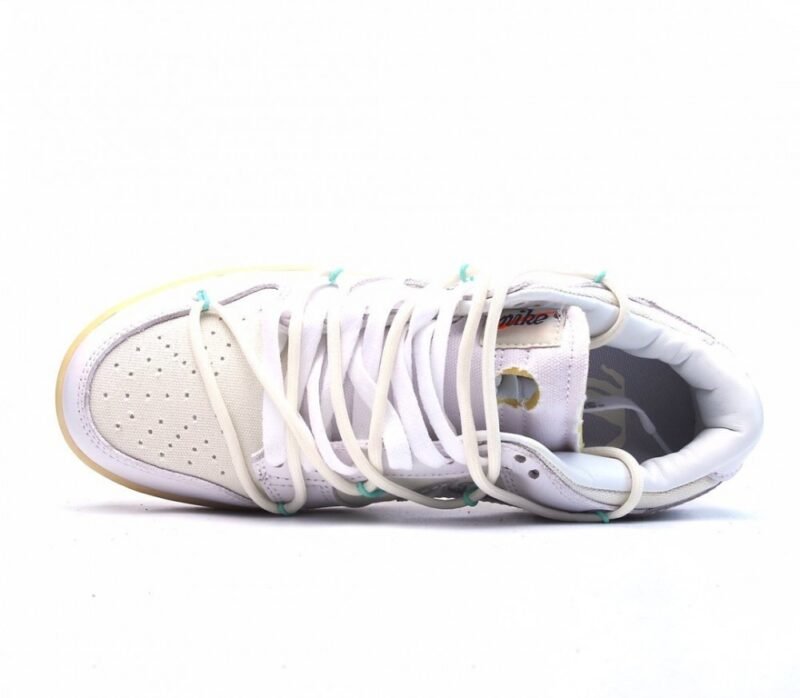 【AT1579】Off-White™ x Nike SB Dunk 再び、VIRGIL ABLOHデザイナーの独立ブランドOff-White™とNikeのコラボレーション、SB Dunk Low Lot"The 33/50"ダンクシリーズのローカットクラシックで万能なカジュアルスポーツシューズです。