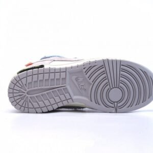 【AT1580】Off-White™とNike SB Dunk Low Lot 再度コラボレーションしたVIRGIL ABLOHデザイナーの独立ブランドOff-White™とNike SB Dunk Low Lot"The 33/50"ダンクシリーズのローカットクラシックカジュアルスポーツシューズ。