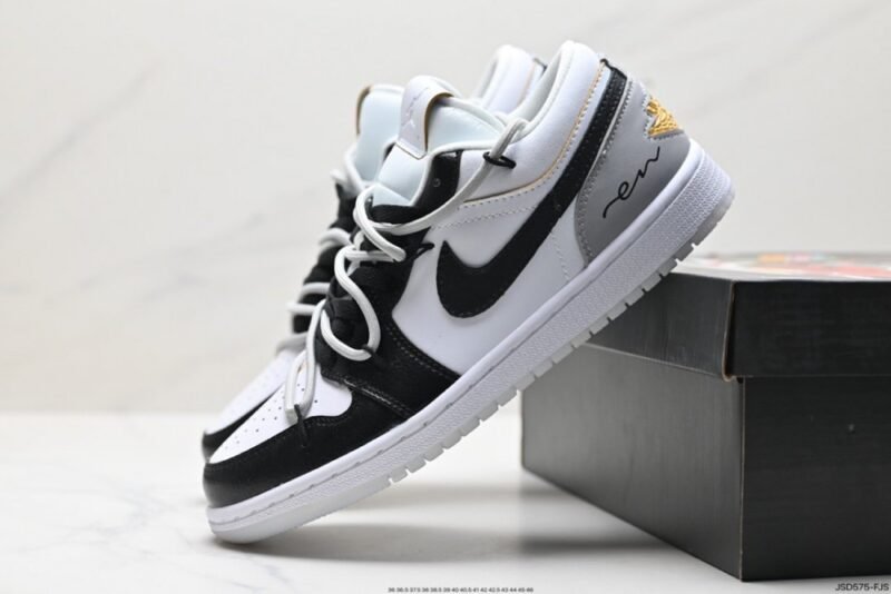 【AT1587】Off-White™のディストーションスタイルを取り入れた、Nike SB Dunk Low "Milk White/Pink/Smile" ダンクシリーズのローカットカジュアルスケートボードシューズ