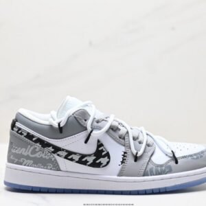【AT1588】Off-White™のデコンストラクションのカスタム、Nike SB Dunk Low "Milk White/Pink/Smile" ダンクシリーズのローカットスケートボードスニーカー