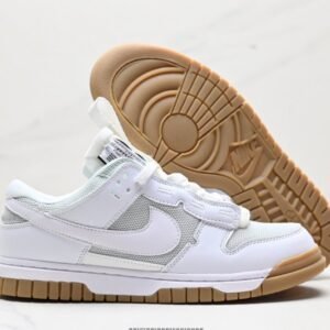 【AT1590】登山やアウトドアの機能要素を取り入れた、VIRGIL ABLOHデザイナーの独立ブランドOff-White™ x Futura x Nike SB Dunk Pine Green OWコラボシリーズのローカットクラシックで万能なカジュアルスポーツシューズ。