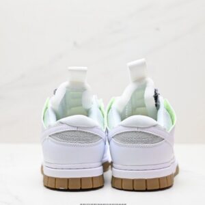 【AT1590】登山やアウトドアの機能要素を取り入れた、VIRGIL ABLOHデザイナーの独立ブランドOff-White™ x Futura x Nike SB Dunk Pine Green OWコラボシリーズのローカットクラシックで万能なカジュアルスポーツシューズ。