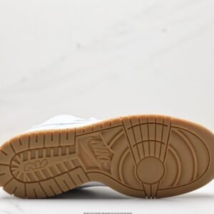 【AT1590】登山やアウトドアの機能要素を取り入れた、VIRGIL ABLOHデザイナーの独立ブランドOff-White™ x Futura x Nike SB Dunk Pine Green OWコラボシリーズのローカットクラシックで万能なカジュアルスポーツシューズ。