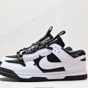 【AT1591】Off-White™ x Futura x Nike SB DunkPine Green OW 登山やアウトドアの機能要素を取り入れた、デザイナーVIRGIL ABLOHの独立ブランドOff-White™ x Futura x Nike SB Dunk Pine Green OW。