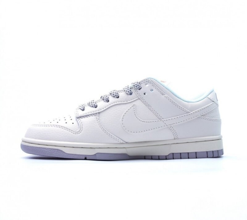 【AT2685】Nike Dunk Low Retro "DIY High-End Custom" より優れた視覚と足触り体験、清潔さ、刺繍技術、皮革のクリーンカットで毛羽立ちがなく、完璧なディテールを提供します。