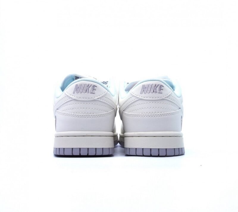 【AT2685】Nike Dunk Low Retro "DIY High-End Custom" より優れた視覚と足触り体験、清潔さ、刺繍技術、皮革のクリーンカットで毛羽立ちがなく、完璧なディテールを提供します。