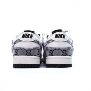 【AT2692】海外で限定販売！カスタムNike SB Dunk Low“GUCCIコラボ-クラシックプリント”周年高級仕様のローカットカジュアルスニーカー。カスタムボックス付き。
