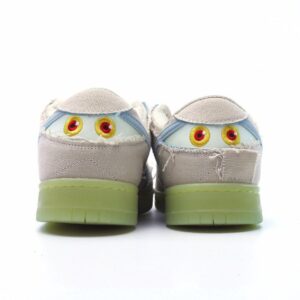 【AT2699】Nike SB Dunk Low "Mummy" 全く新しいNike SB Dunk Low Pro "Mummy"シューズは、耐久性のある厚手の麻布素材を使用しています。