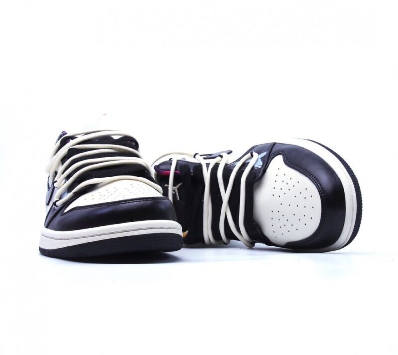 【AT2718】Nike SB Dunk Low ナイキ SB ダンク ロー プロ ユニセックス スポーツシューズ。レトロなボードシューズを存分に活かして、個性的なスタイルを演出します