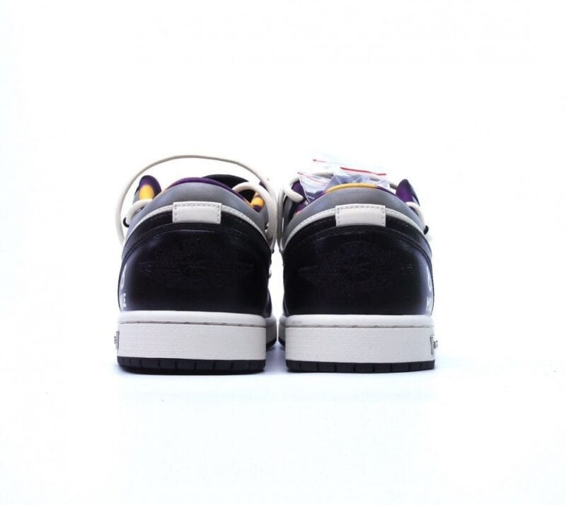 【AT2718】Nike SB Dunk Low ナイキ SB ダンク ロー プロ ユニセックス スポーツシューズ。レトロなボードシューズを存分に活かして、個性的なスタイルを演出します