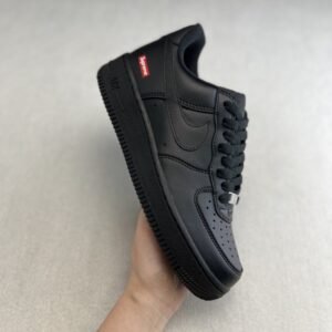 【AT2728】Nike Air Force 1 ‘07 Low "Supremeスケーターシリーズ-全ブラック" エアフォース1 ローカット スニーカー レジャーシューズ