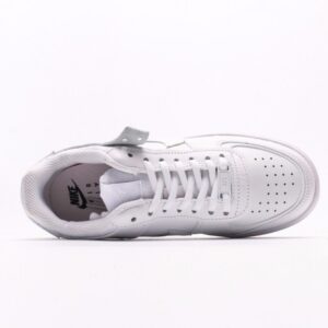 【AT2740】Nike WMNS Air Force 1 ナイキWMNS Air Force 1 Shadowは、マカロン色の軽量のハイトップスニーカー。クラシックなデザインに遊び心の要素を注入しました。