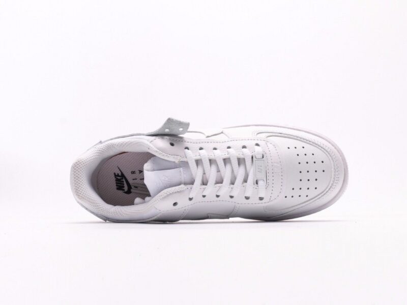 【AT2740】Nike WMNS Air Force 1 ナイキWMNS Air Force 1 Shadowは、マカロン色の軽量のハイトップスニーカー。クラシックなデザインに遊び心の要素を注入しました。